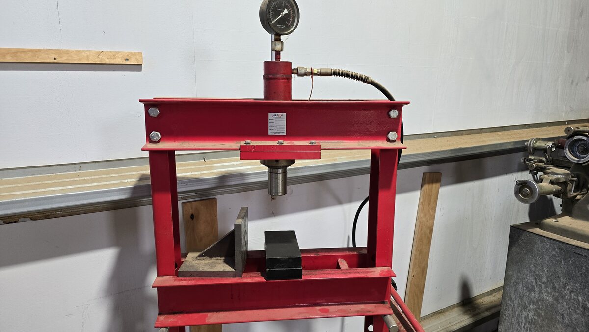 The hydraulic press at the shed